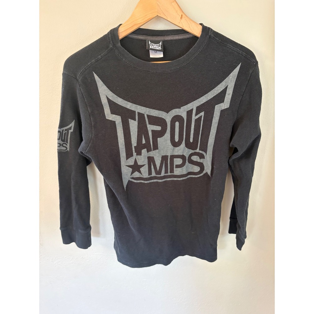 Tapout MPS Mens Black Waffle Knit Thermal Long Sleeve Graphic Shirt Medium